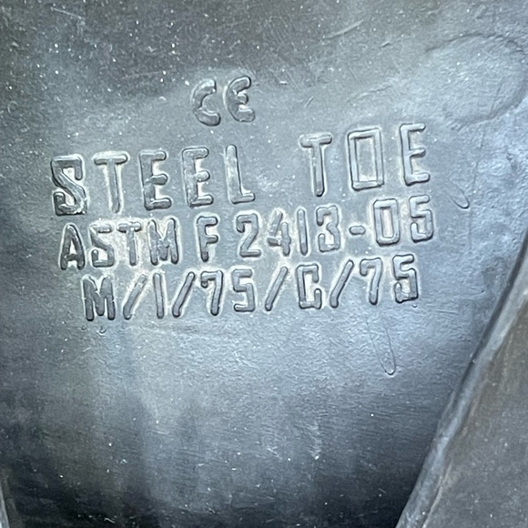 Uline Steel toe cap women’s safety shoe covers size medium - Picture 4 of 6